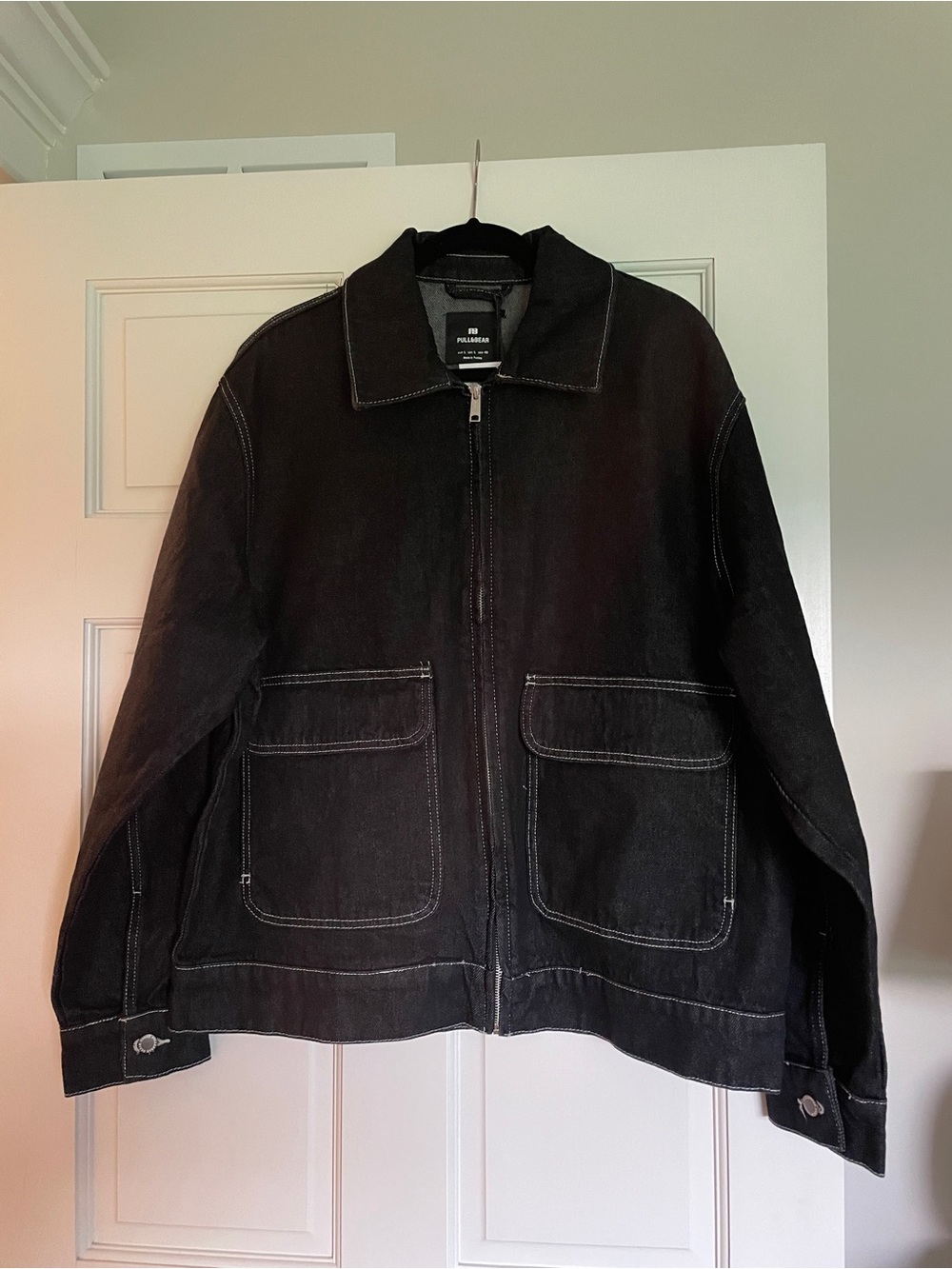 Pull&Bear Black Lightweight Zip Jacket with Contrast Stitching